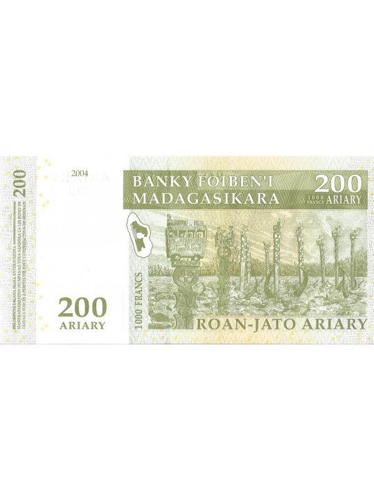 Мадагаскар 200 ариари (2004)